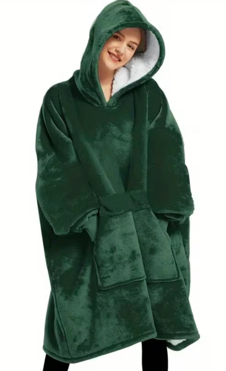 Oversized Sherpa-Lined Hooded Blanket with Pocket